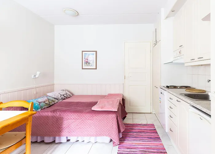 Moonlight 310 Visit Levi