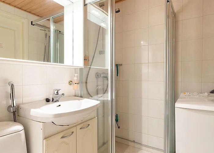 Moonlight 310 Visit * Levi